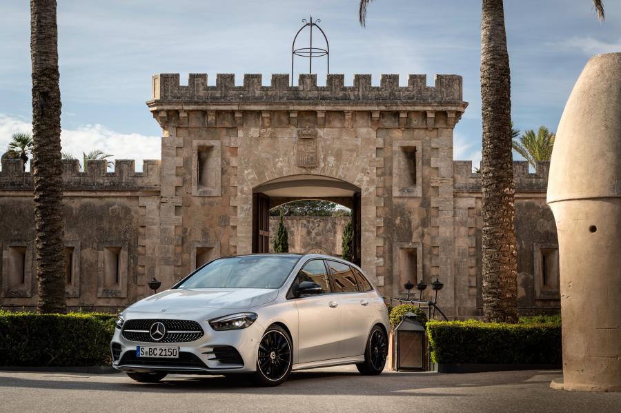  Mercedes-Benz B200 d AMG Line (W247) 2019 года  (фото 1 из 61)